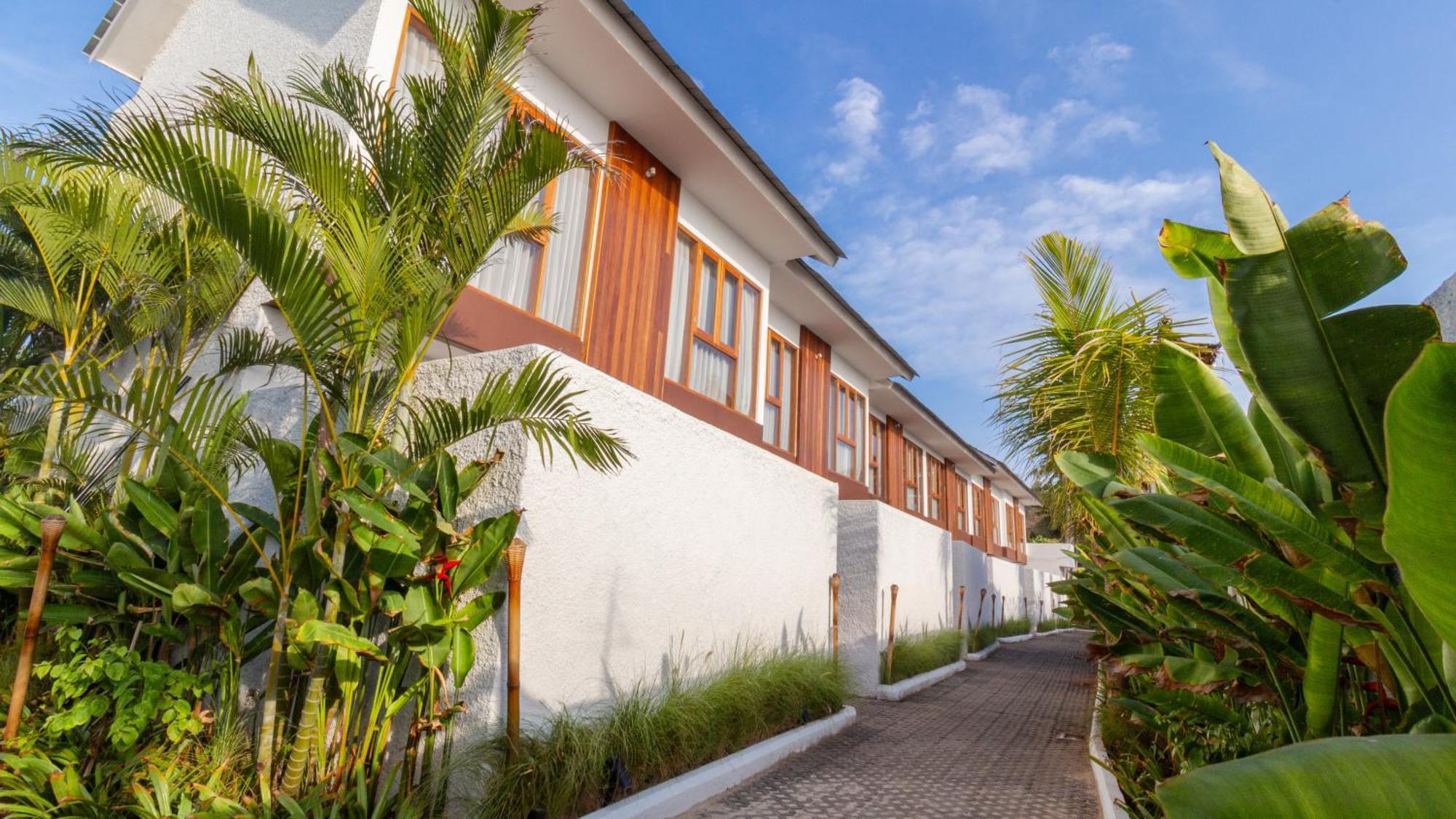 Segara Seaside Resort Lembongan Buitenkant foto