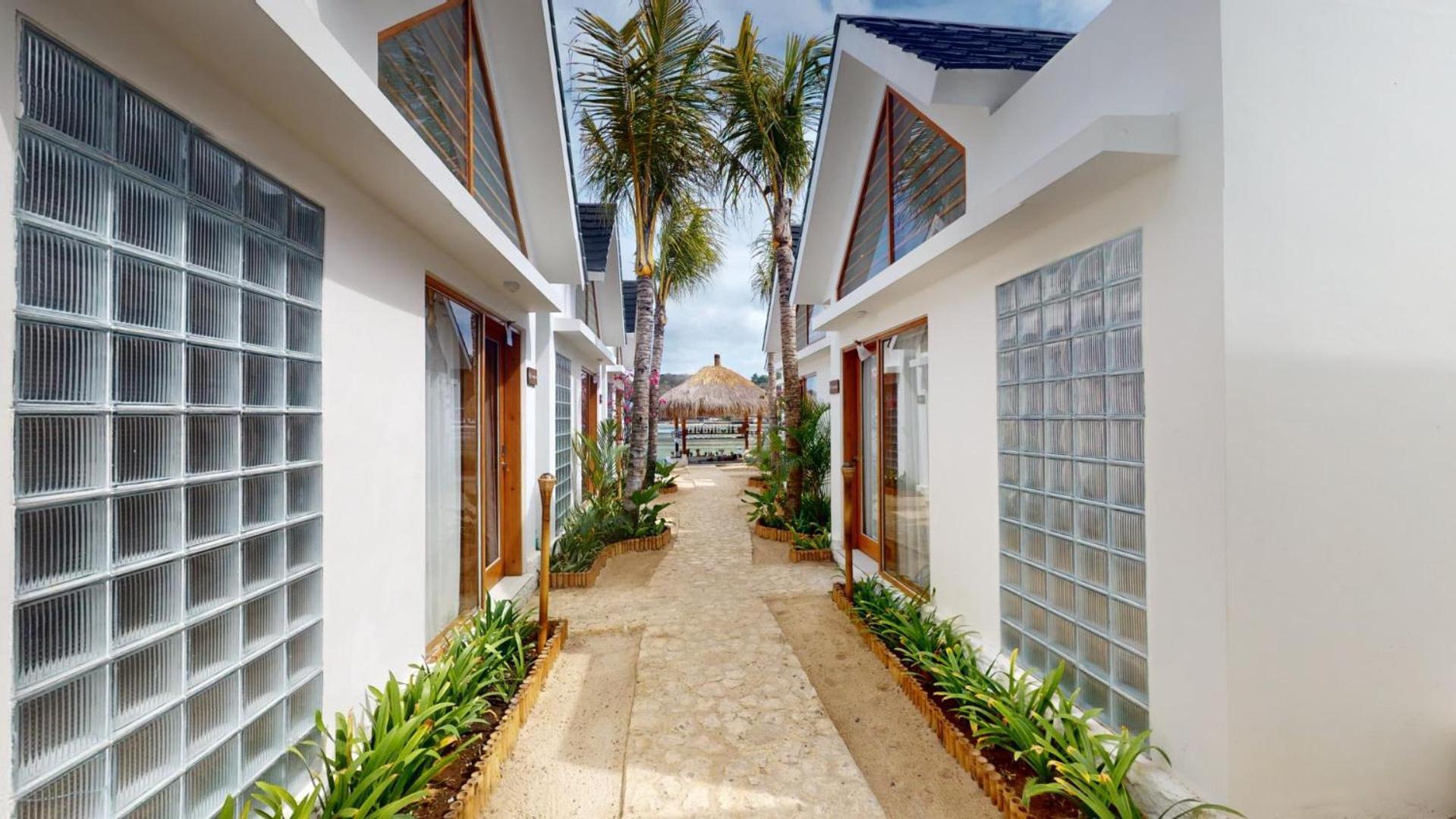 Segara Seaside Resort Lembongan Buitenkant foto